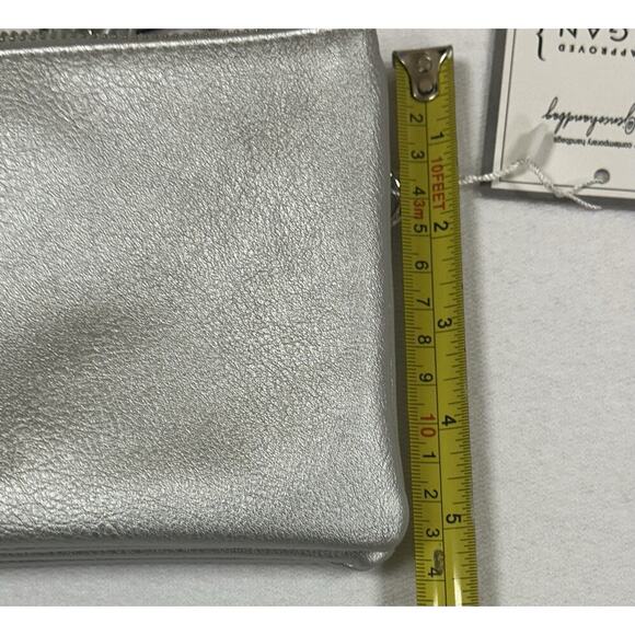 Jen & Co Riley Vegan Crossbody Purse w Shoulder Strap & Wristlet Silver Gray NWT - Picture 5 of 8